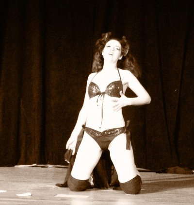 rapture-photo-miss-pralin.jpg