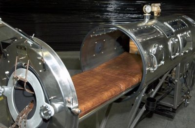 iron-lung-cdc.jpg