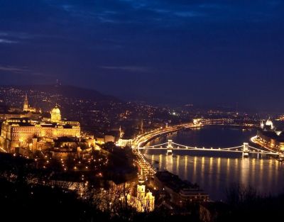 /budapest-panorama-citadella.jpg