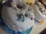 Kär kollega som skulle sluta. anemone_cake.jpg