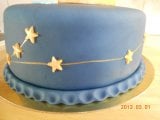 pieces starsign on cake