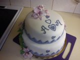 En kär kollega som skulle gifta sig. orchid_wedding_cake.jpg
