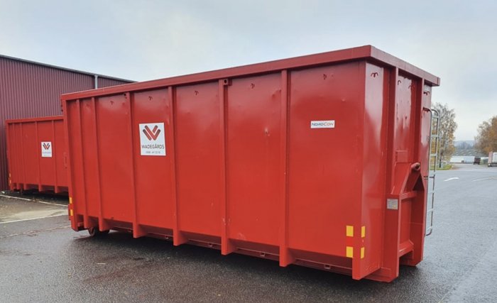 Vi hyr ut container i Skaraborg av typen lastväxlarflak.