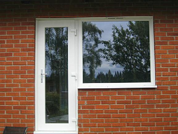 PVC-fönster tegelvilla