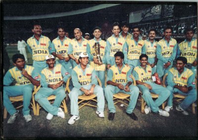/cricket-team.jpg