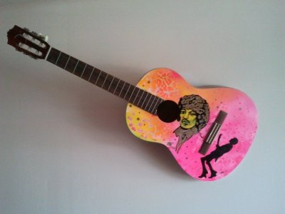 jimi-hendrix-painted-guitar-2.jpg