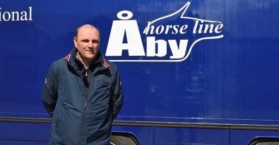 Ari på Åby Horseline AB. Hästtransport i Europa.