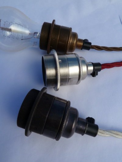 e27-lightbulb-holders-x-3-with-cable-.jpg