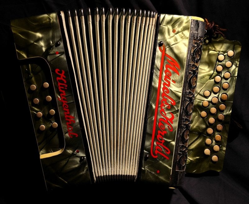The Squeezebox: Accordions and Accordion Music