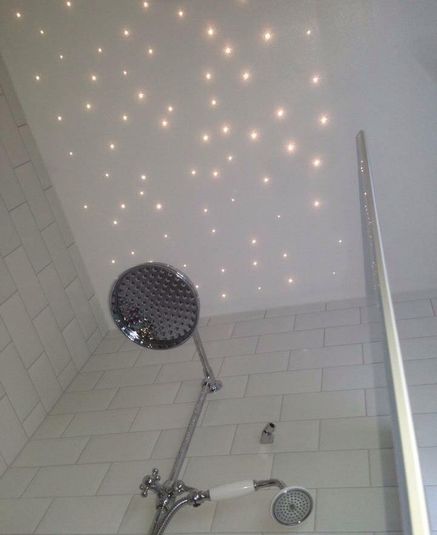 Belysning i dusch hos kund.
