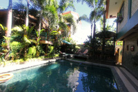 Garden inn swimming pool