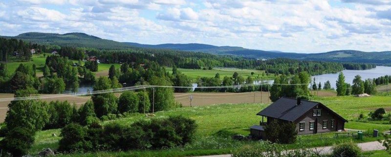 Mäklare i Ljusdal kan hjälpa dig få den här utsikten!