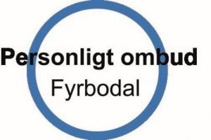 Logga för personligt ombud fyrbodal: En blå ring med orden personligt ombud fyrbodal tvärs över.