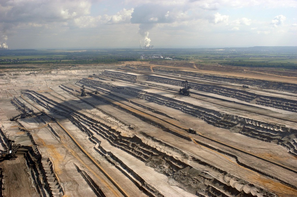 Action against RWE Coalmine HambachAktion gegen Tagebaugrube Hambach