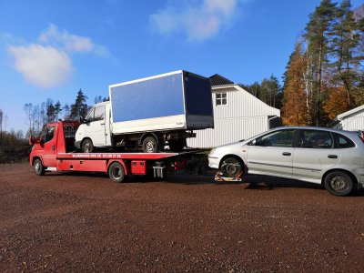 Skrotbilar hämtas till bilskrot för en bättre framtid i Göteborg