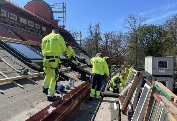 Renovering av tak med våra snickare i Skåne