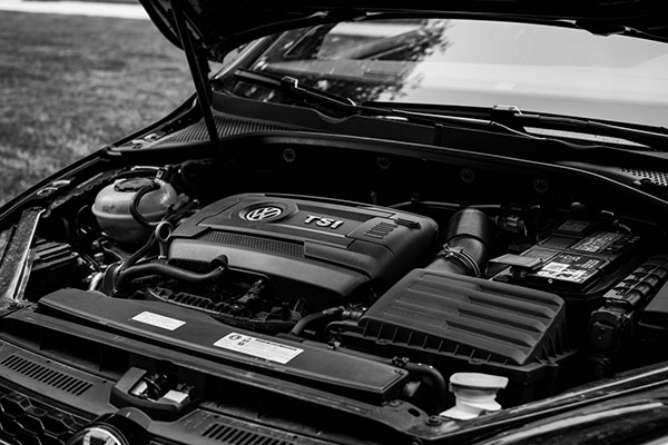 Motordiagnos hos Supreme Autoservice i Malmö
