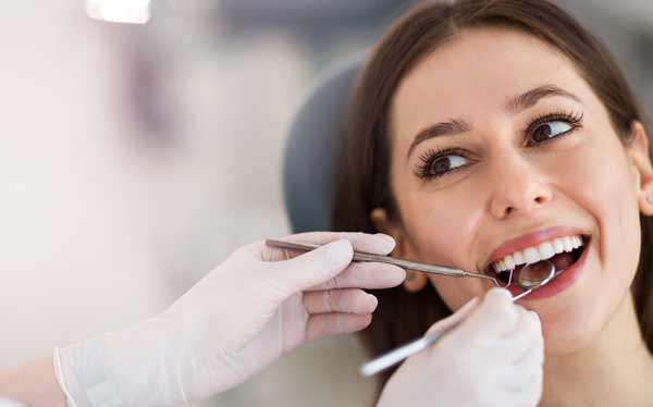 rengöring och behandling av tandfickor