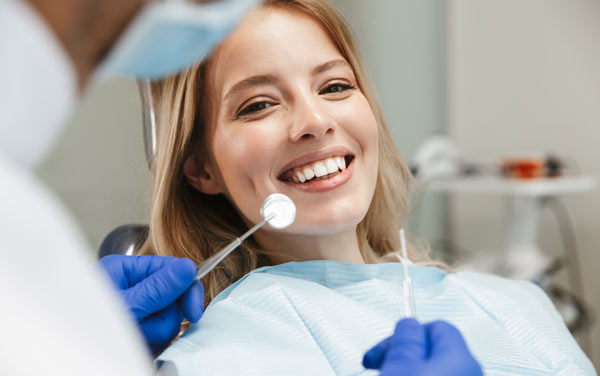 lagning av tand hos tandläkaren