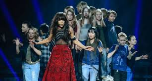 loreen-and-teckensprakskor.png