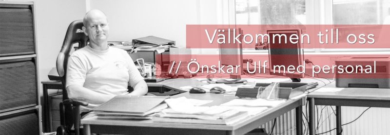 Ulf med personal hjälper kunder att hyra truckar i Västra Götaland.