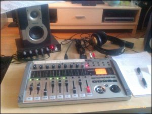 hdrecording-amp-headphone-monitor.jpg
